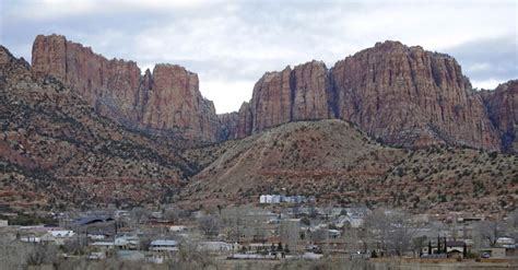 xxx abusive|Polygamous Sect Leader Gets 50 Years for Child Sex Scheme